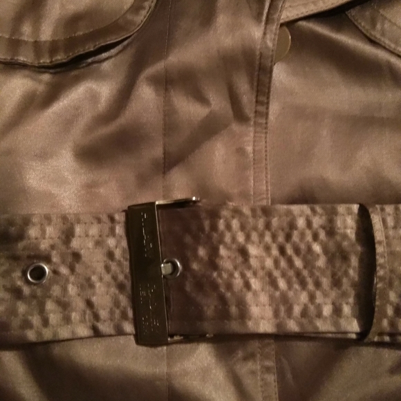 Coat - Picture 4 of 4